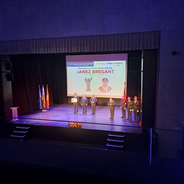 Messenger_creation_02F7D83B-4054-4A6D-BCD4-44ED5D39E782